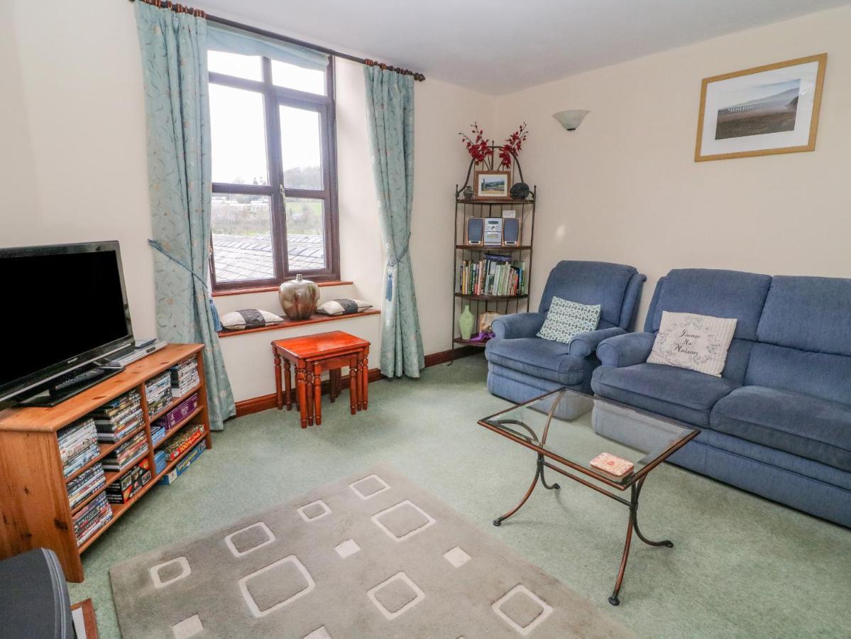 Watershed Cottage Settle Eksteriør bilde