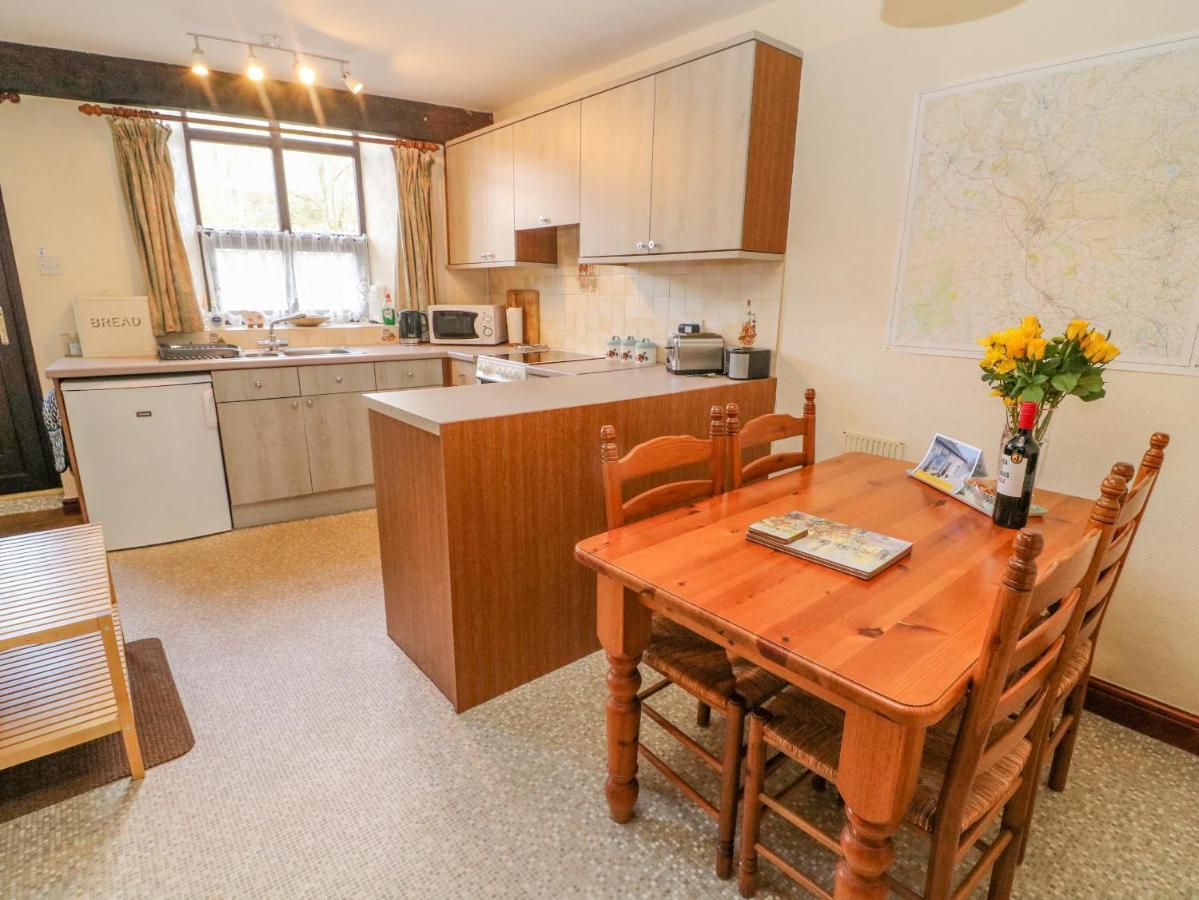 Watershed Cottage Settle Eksteriør bilde